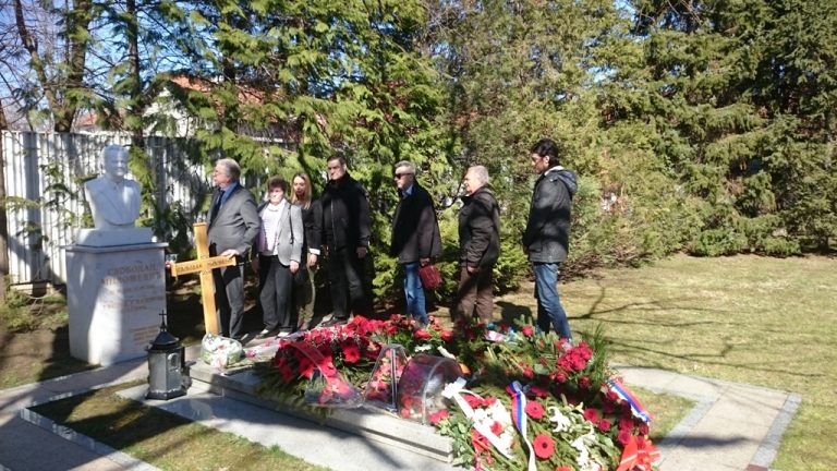Споменик Милошевићу већ постоји
