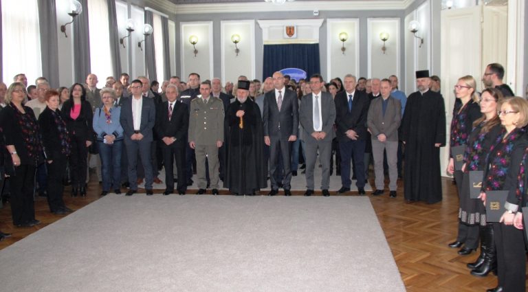 19 ГОДИНА ОД НАТО БОМБАРДОВАЊА : Поносимо се својим херојима