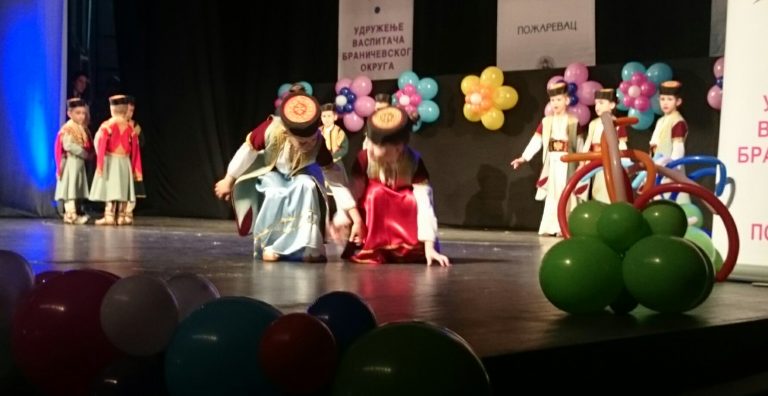 ПОЖАРЕВАЦ: Почео Фестивал традиционалних игара и модерног плеса