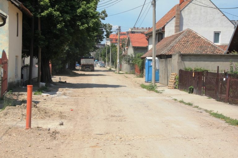 Следи реконструкција Невесињске улице