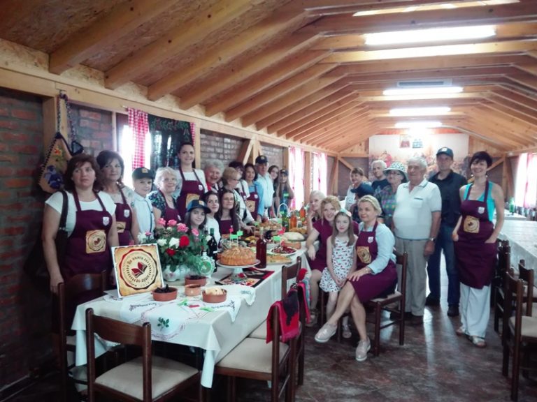 И мирис и укус српске традиције