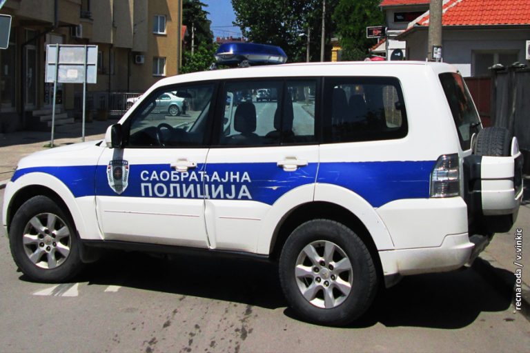 Пожаревац: У тешкој саобраћајки двоје повређено