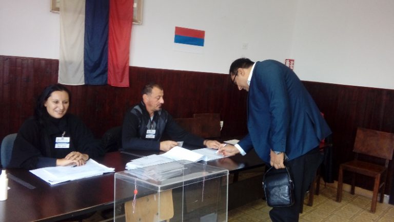 Одржани избори за чланове националних савета