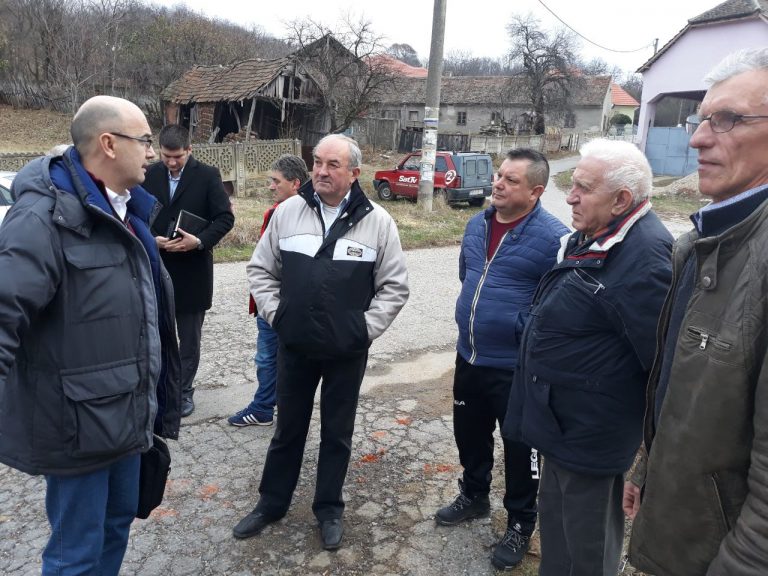 Градоначелник са мештанима Берања о проблемима села