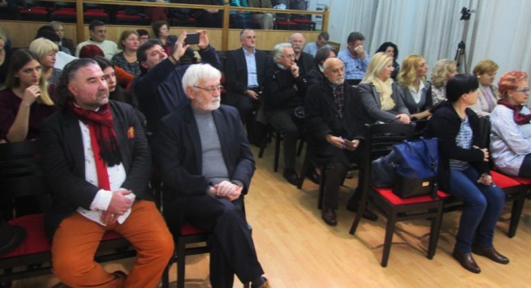 ОДРЖАНО ВЕЧЕ РОДОЉУБИВЕ ПОЕЗИЈЕ: Сећање на патриоте и јунаке