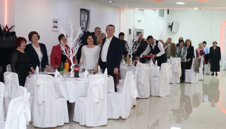 СВЕТОСАВСКИ БАЛ: У духу хуманости