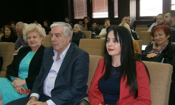 СПС ПОЖАРЕВАЦ: Равноправност и руже за даме