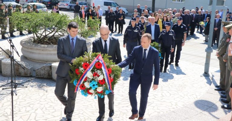 20 ГОДИНА ОД НАТО БОМАРДОВАЊА: Почаст браниоцима отаџбине