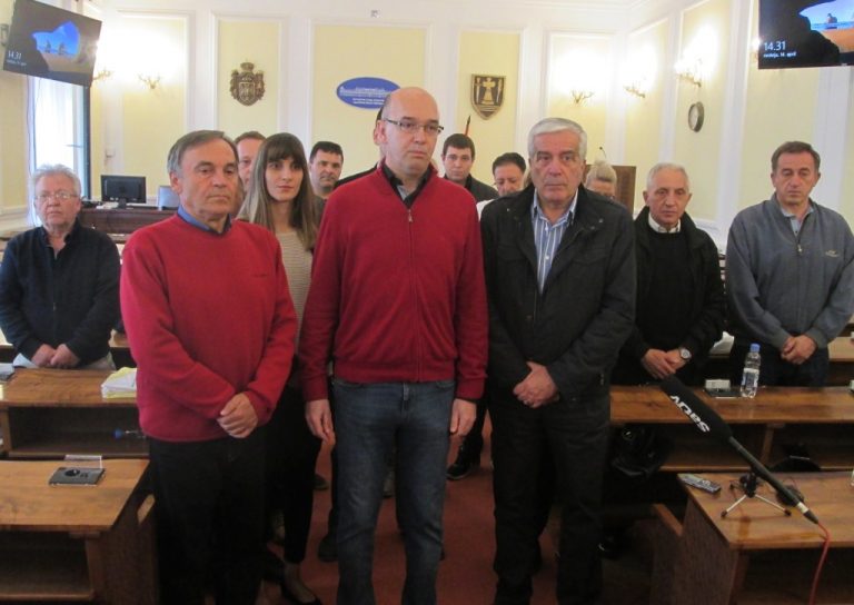 СПАСОВИЋ: Одбранили смо институције, пошаљимо поруку свету да је Србија демократска држава!