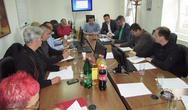 Кучево:  Општинско Веће о праву на повлашћену вожњу