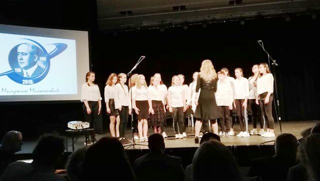 Ученици из Раброва на манифестацији „Миланковићу у част“