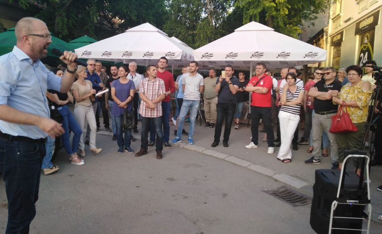 Пожаревац: Протест „Против отмичара државе“