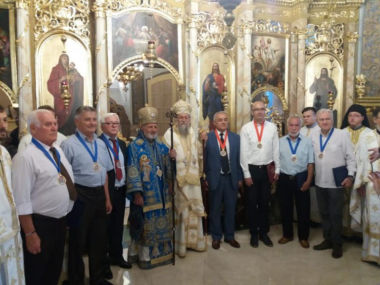 Влади Србије и Граду Пожаревцу орден Светог Луке