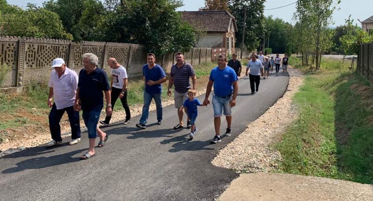 У РАШАНЦУ КPАЈ ПЕТРОВЦА НА МЛАВИ: Три новоизграђене улице