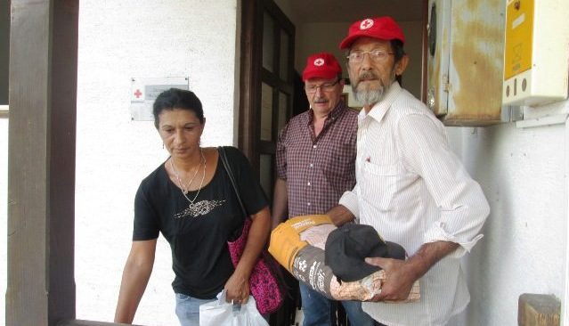 Кучевo: Pасподела пакета за социјално угрожене породице