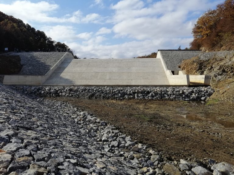 У Бусуру нова брана