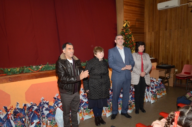 Градиште: Поклони за децу из социјално угрожених породица