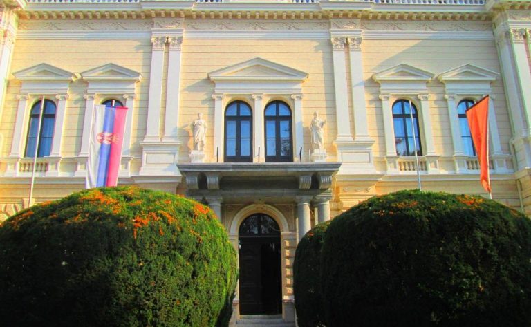 Предложите добитнике Тројичких награда