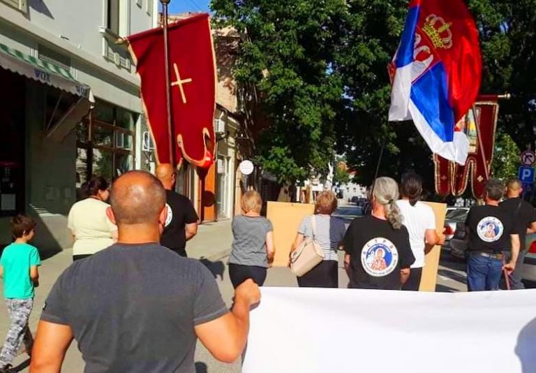 Литија подршке СПЦ у Црној Гори