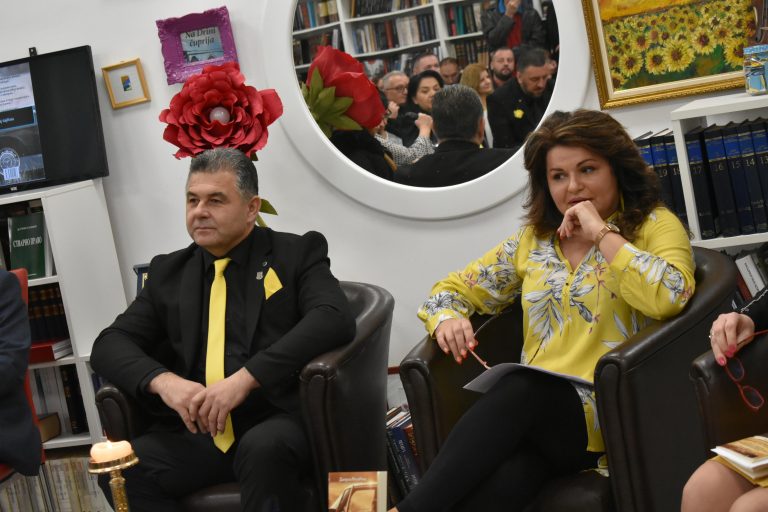 У Малом Црнићу: Промовисана књига Данијеле Миланове