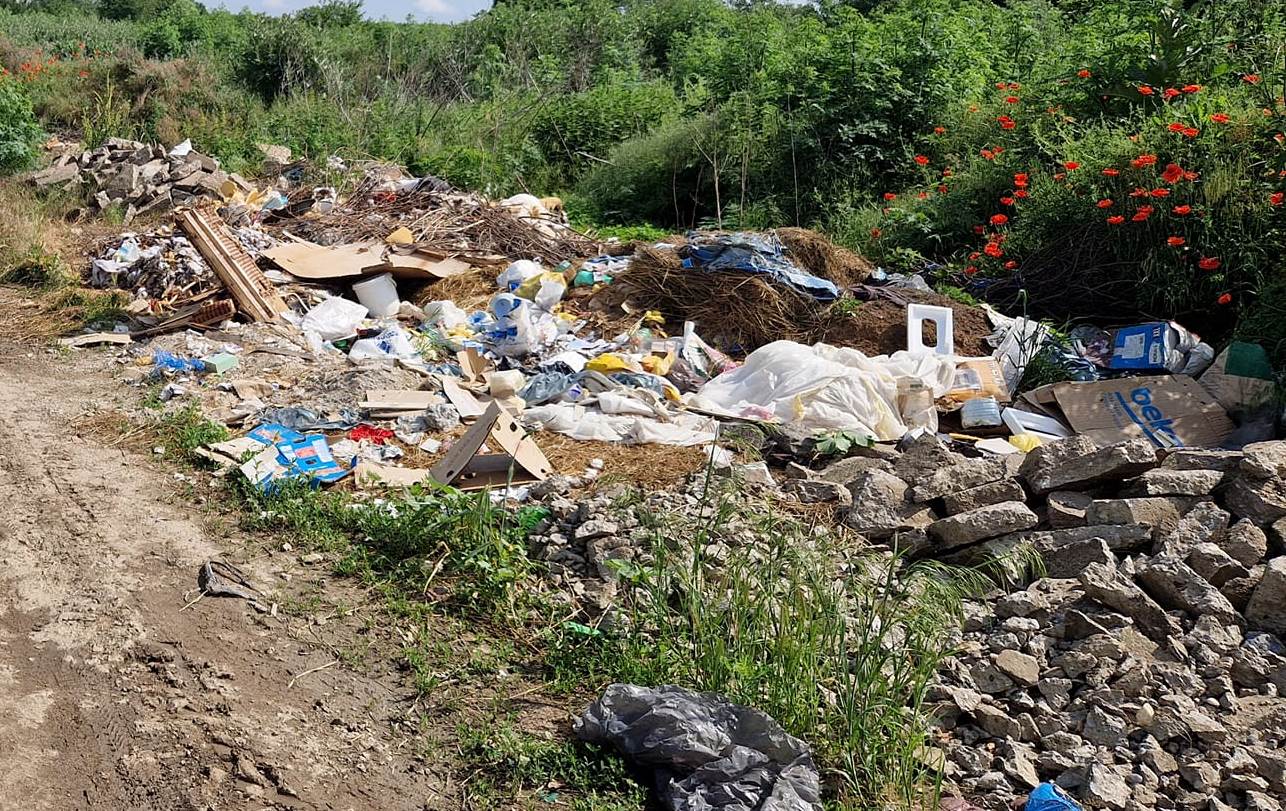 Очишћена депонија у Острову