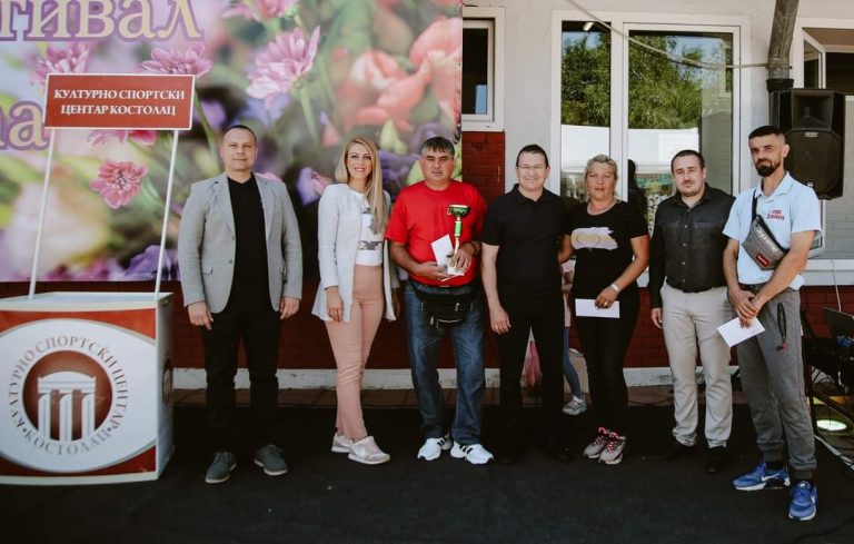 На костолачком Фестивалу цвећа: Пехар Лебанцу из Лучице
