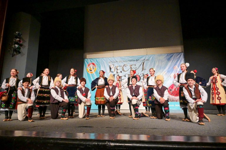Најмлађи фолкорци ГАНИП-а успешно представили Пожаревац