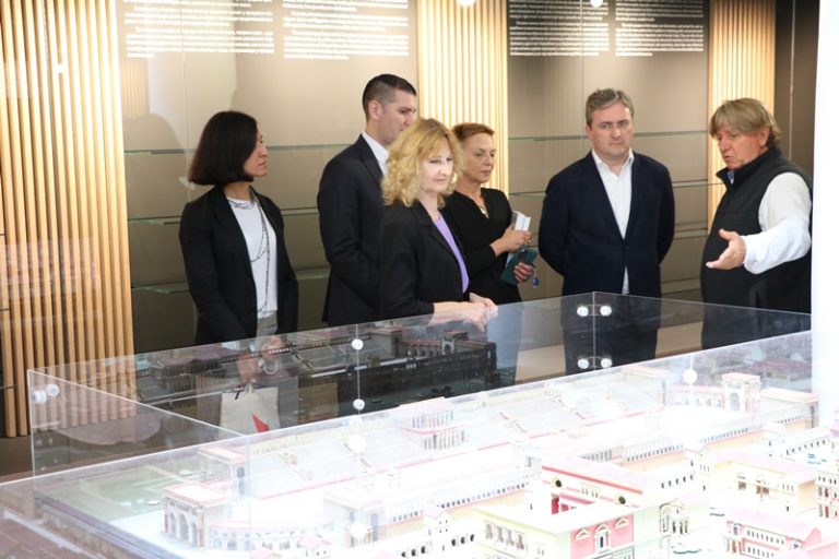 Министар Селаковић у Виминацијуму: Археолошком институту 23,5 милиона