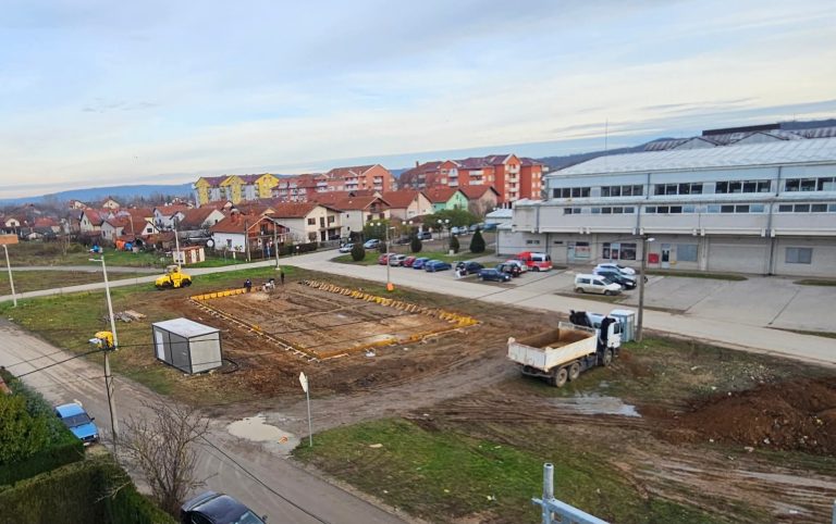 У Петровцу на Млави, гради се мини пич терен