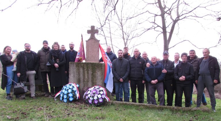 У Голупцу: Венци у славу слободе и државотворности