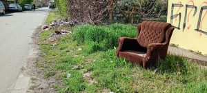 Слика (не)културе – Фотеља на отвореном