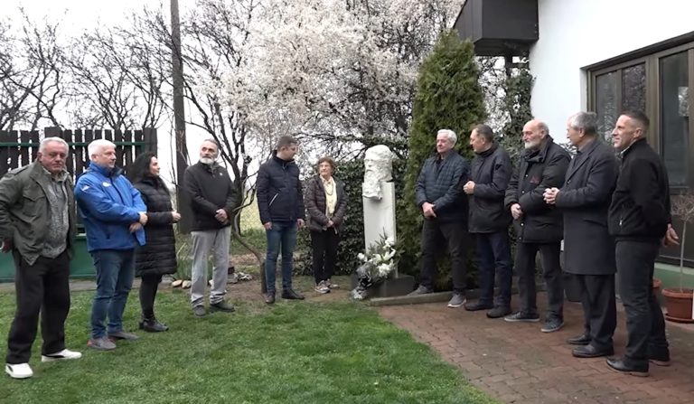 У Жагубици откривена спомен биста Воји Симићу
