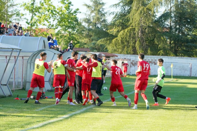 ФК ,,Млади радник“: Голови, победе и борбене партије свих селекција