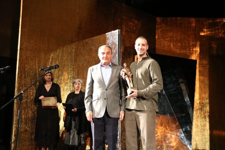 Завршене Глумачке свечаности у Пожаревцу: Лауреат Александар Вучковић