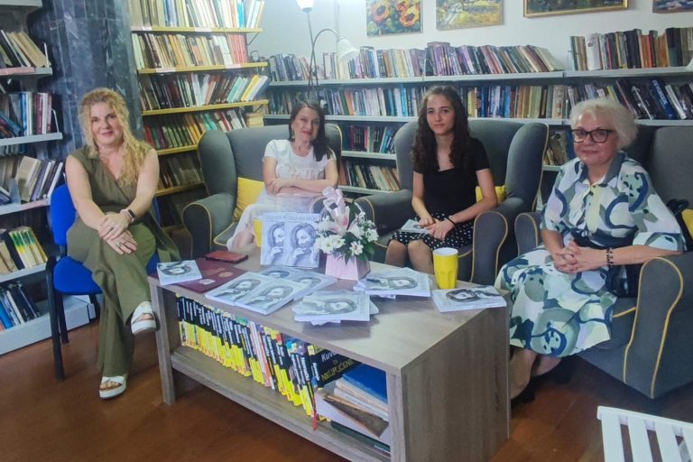 У костолачкој библиотеци представљен роман Нине Стојиљковић