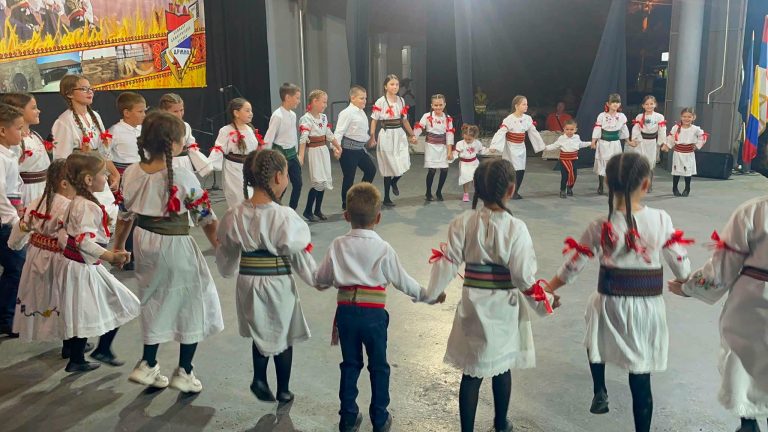 Дрмно: На сцени Србија, БиХ и Колумбија