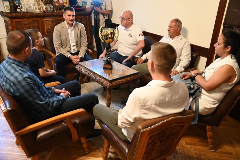 Млади шахиста Матија Арсенијевић: Са државном селекцијом до европске бронзе