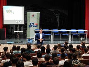 У Србији ове године страдало 66 младих: Матуранти у Пожаревцу о ризицима за воланом