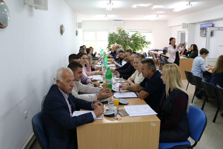 Мало Црниће: Ко су добитници Октобарских и Књижевне награде?
